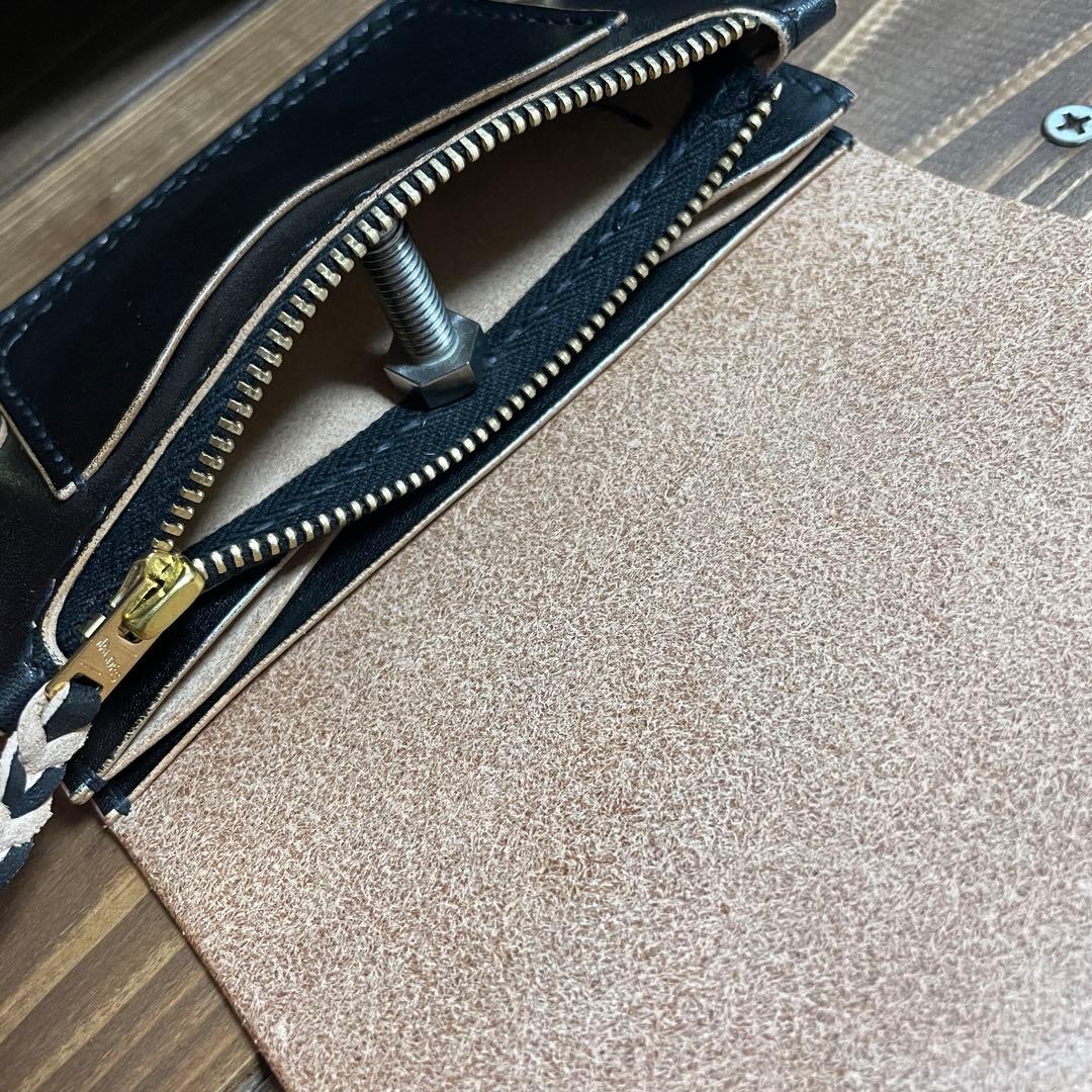 ミドルトラッカーウォレット　栃木レザー　ヌメ革　丘染めブラック