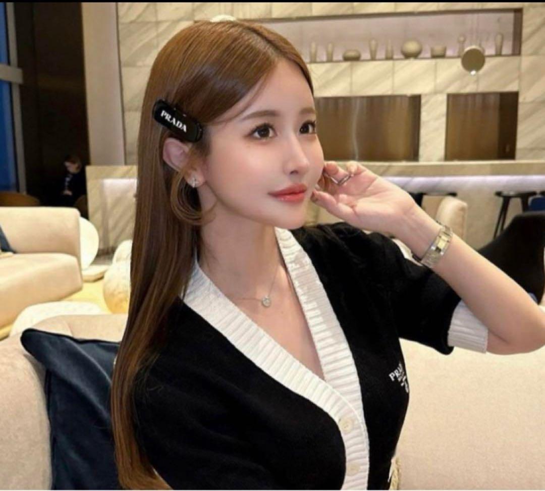 本日限定値下げ【正規品】箱付PRADA プラダ　ヘアアクセサリー　バレッタ