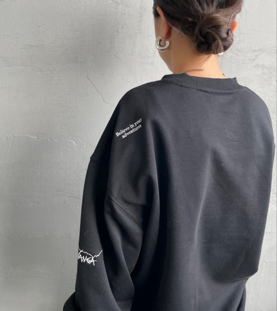 NANGA/ナンガ」 別注 ワンポイントロゴ刺繍 ジップポケットスウェット