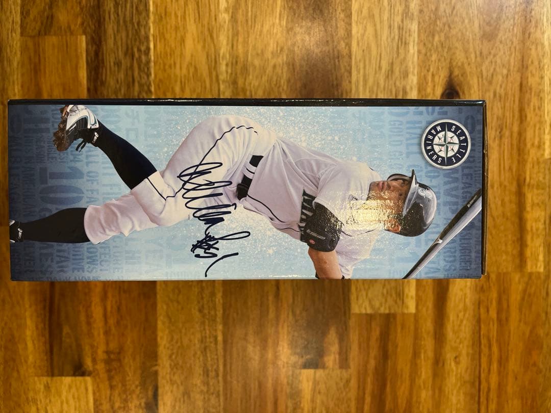 イチロー　ボブルヘッド　非売品　球団殿堂入り記念