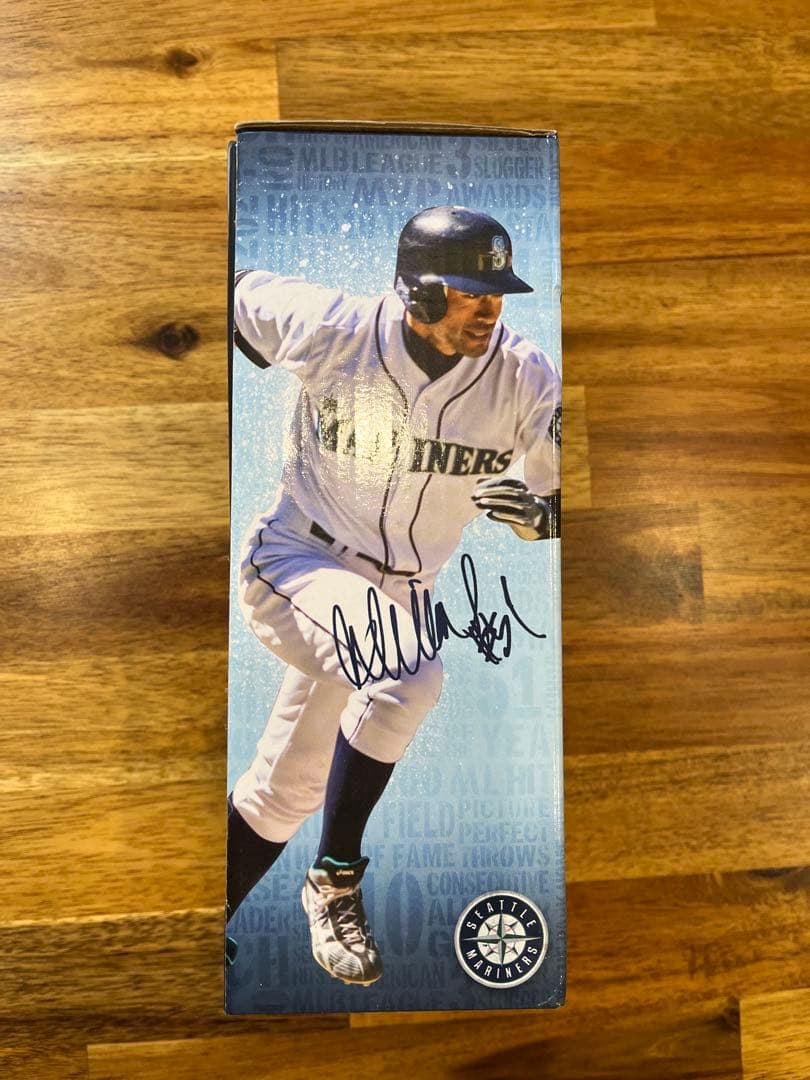 イチロー　ボブルヘッド　非売品　球団殿堂入り記念