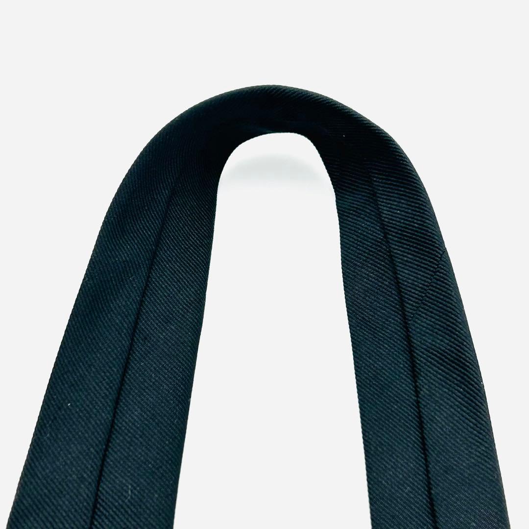 ✨美品✨GUCCI トラ　虎刺繍　現行タグ　シルク　ブラック　ネクタイ