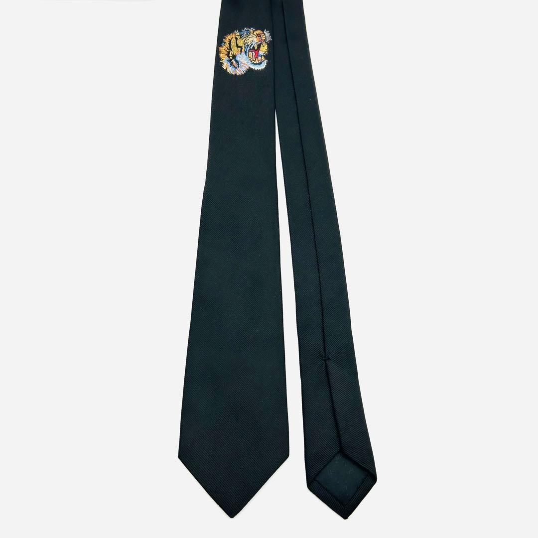 ✨美品✨GUCCI トラ　虎刺繍　現行タグ　シルク　ブラック　ネクタイ