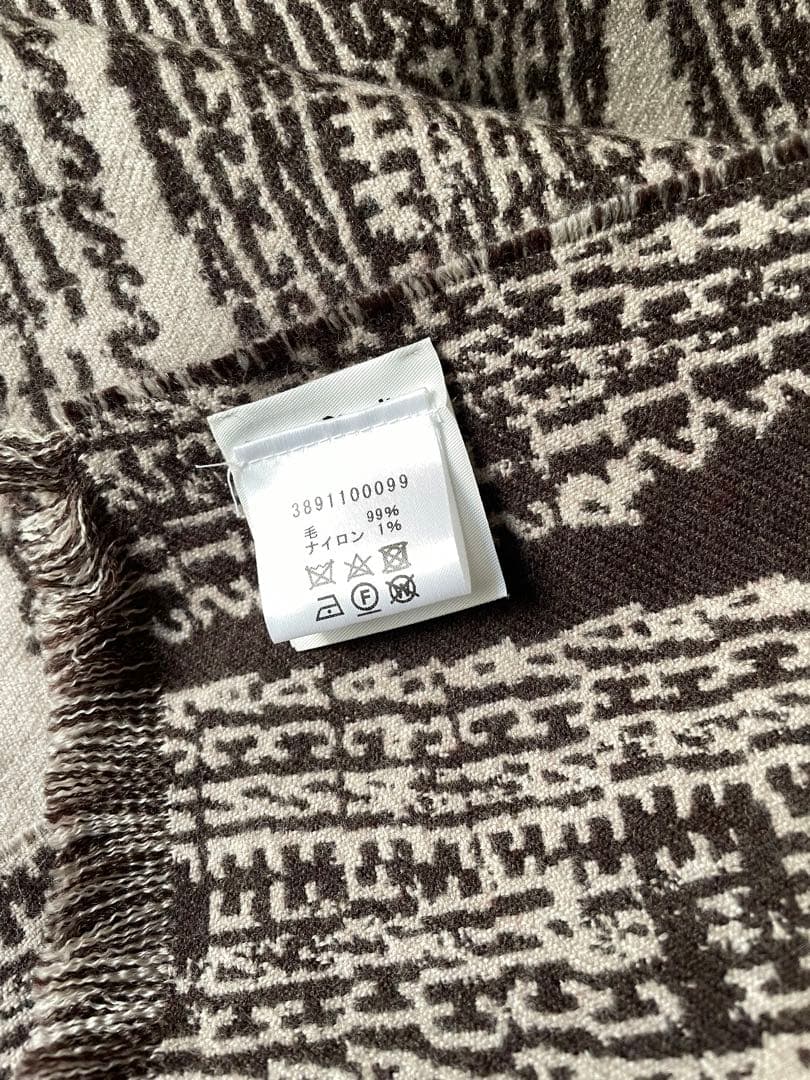 新品未使用　アクネストゥディオズ　リバーシブル　ロゴマフラー