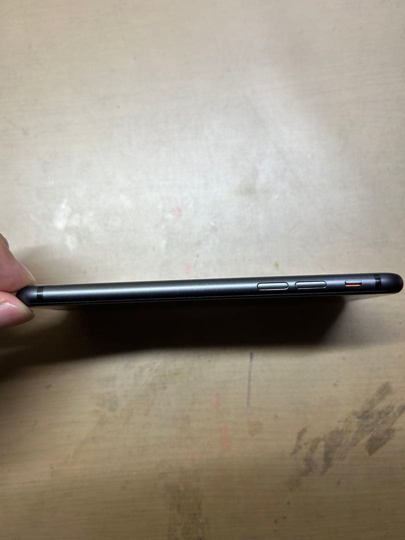 Apple iPhone 8ブラック