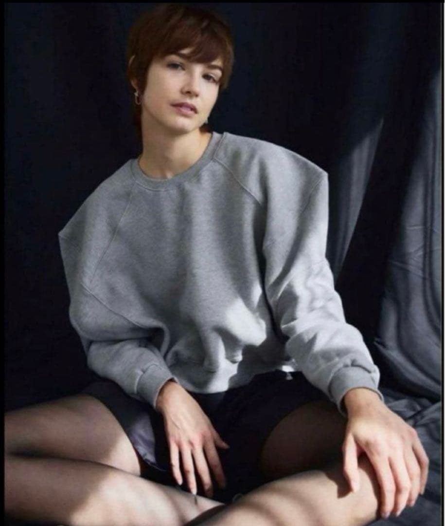 【美品】金子綾さん愛用 AMOMMA スウェット グレー