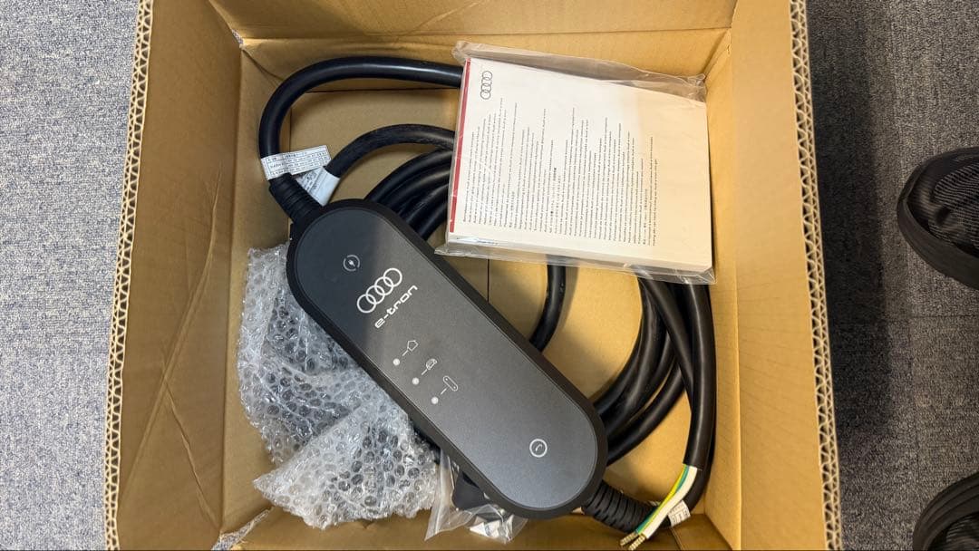 新品e-toron charging kit pulus 8kw充電器