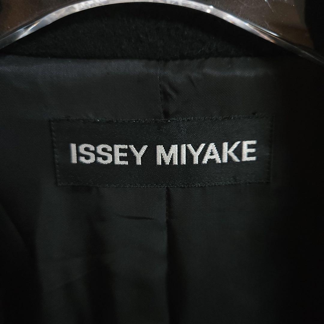 01aw ISSEY MIYAKE 立体刺繍 ウール縮絨コート ブラック