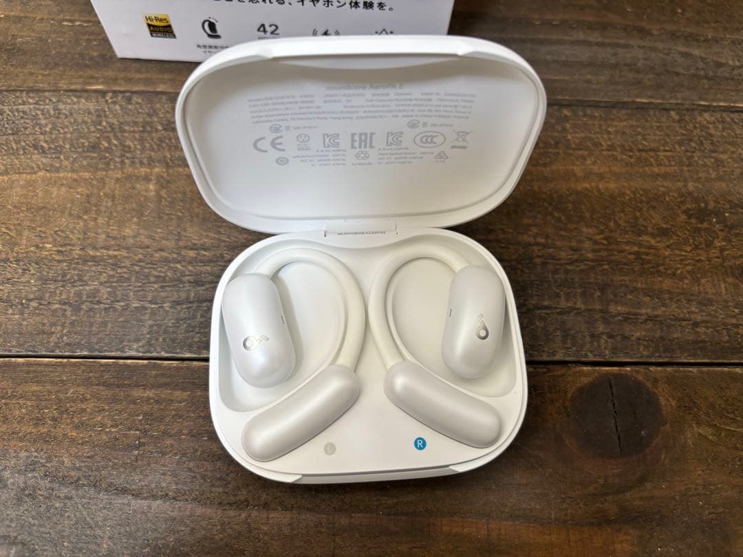 新品同様■Anker Soundcore AeroFit 2 パールホワイト