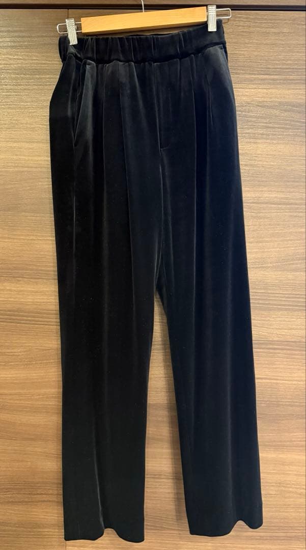 OHGA ベロアパンツ　黒　Sサイズ