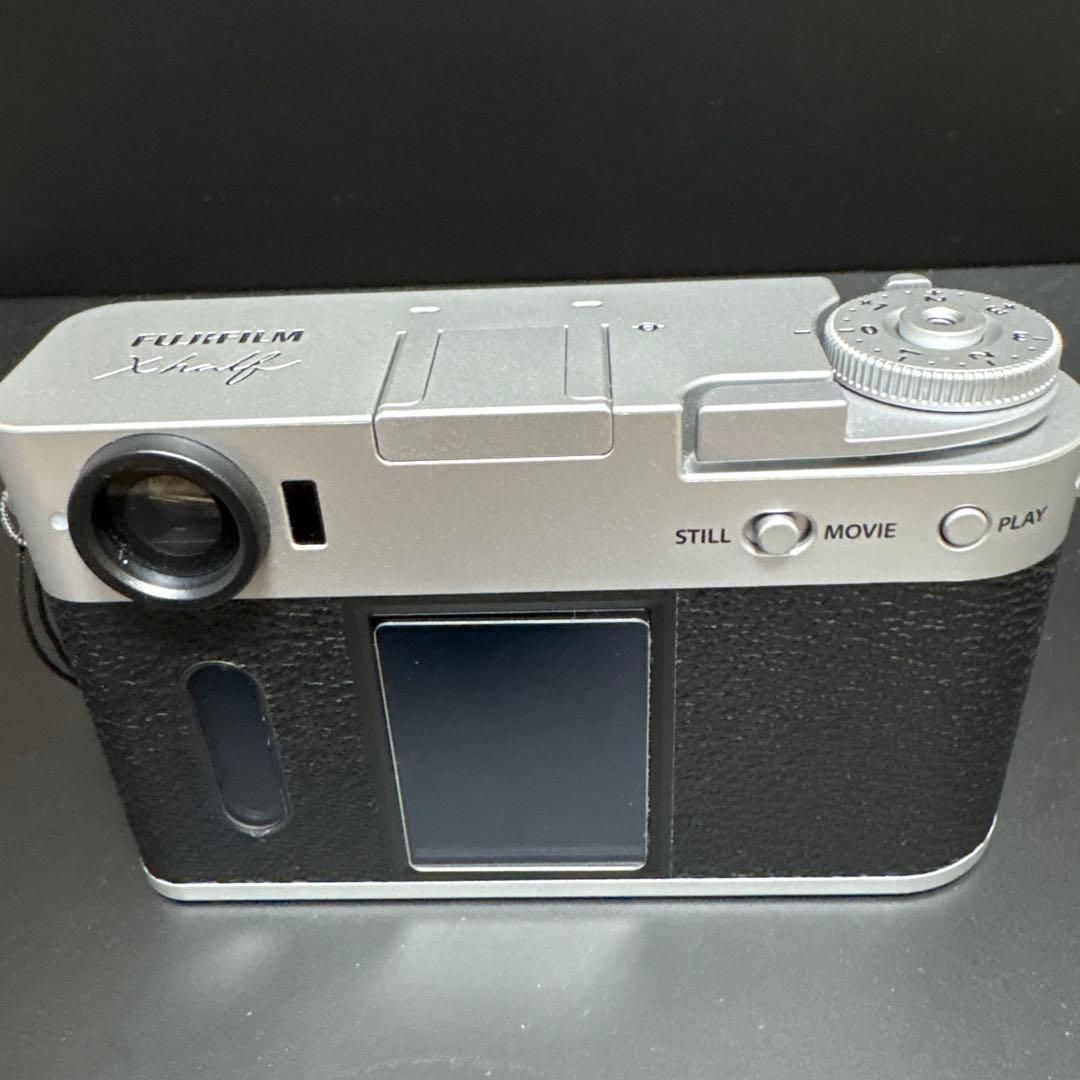 FUJIFILM (フジフイルム) X half X-HF1 シルバー