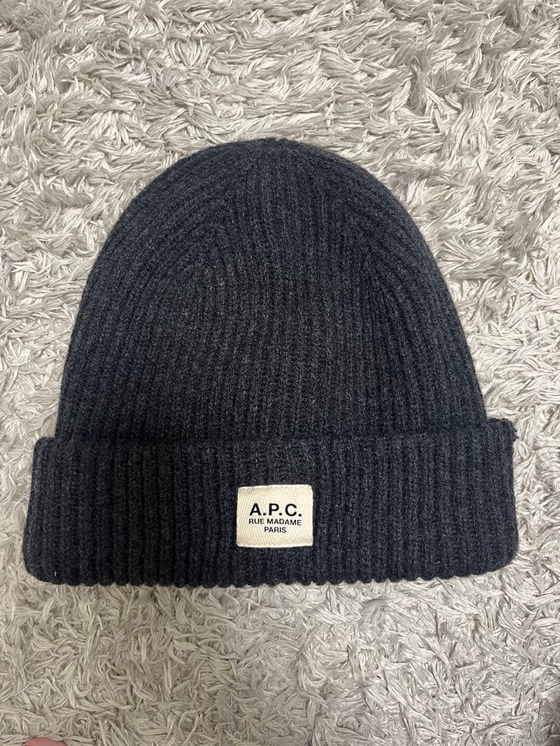 A.P.C アーペーセー　ニット帽　ダークグレー　男女兼用