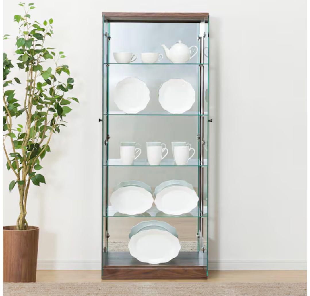 ニトリ　コレクションボード　フィギュアケース