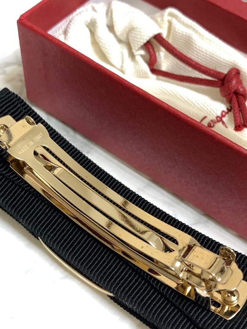 サルヴァトーレ フェラガモ バレッタ 黒