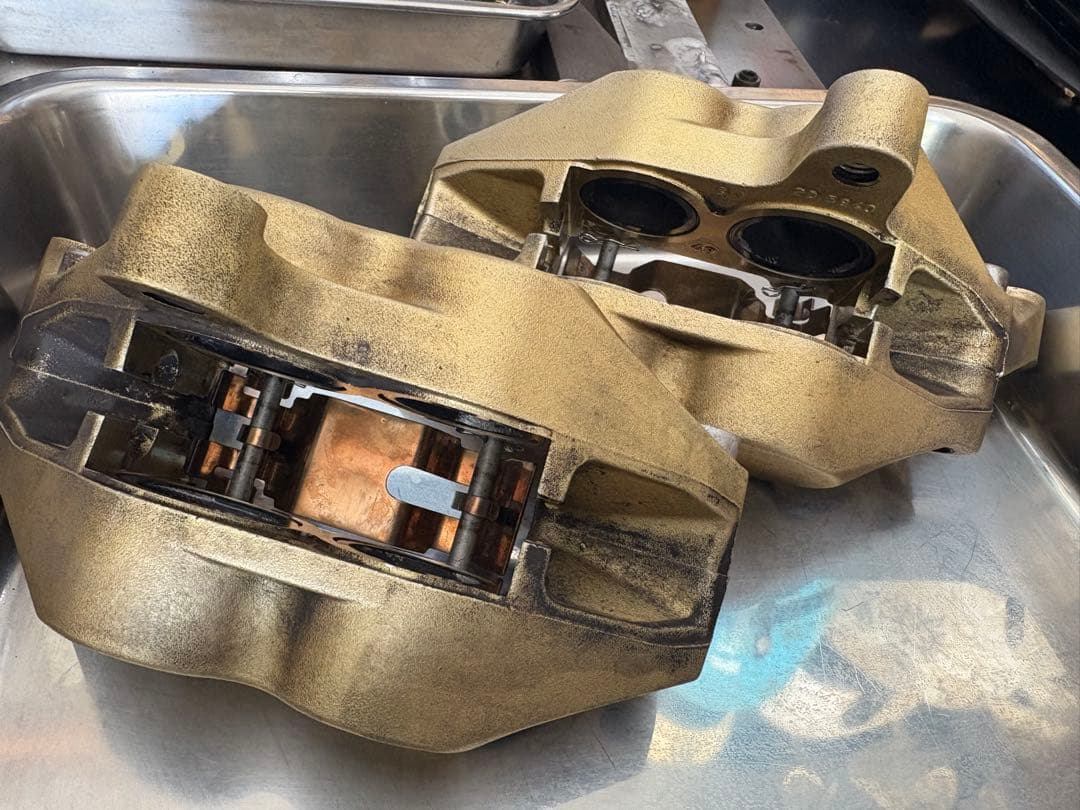 Brembo ブレーキキャリパー 48mm ゴールド