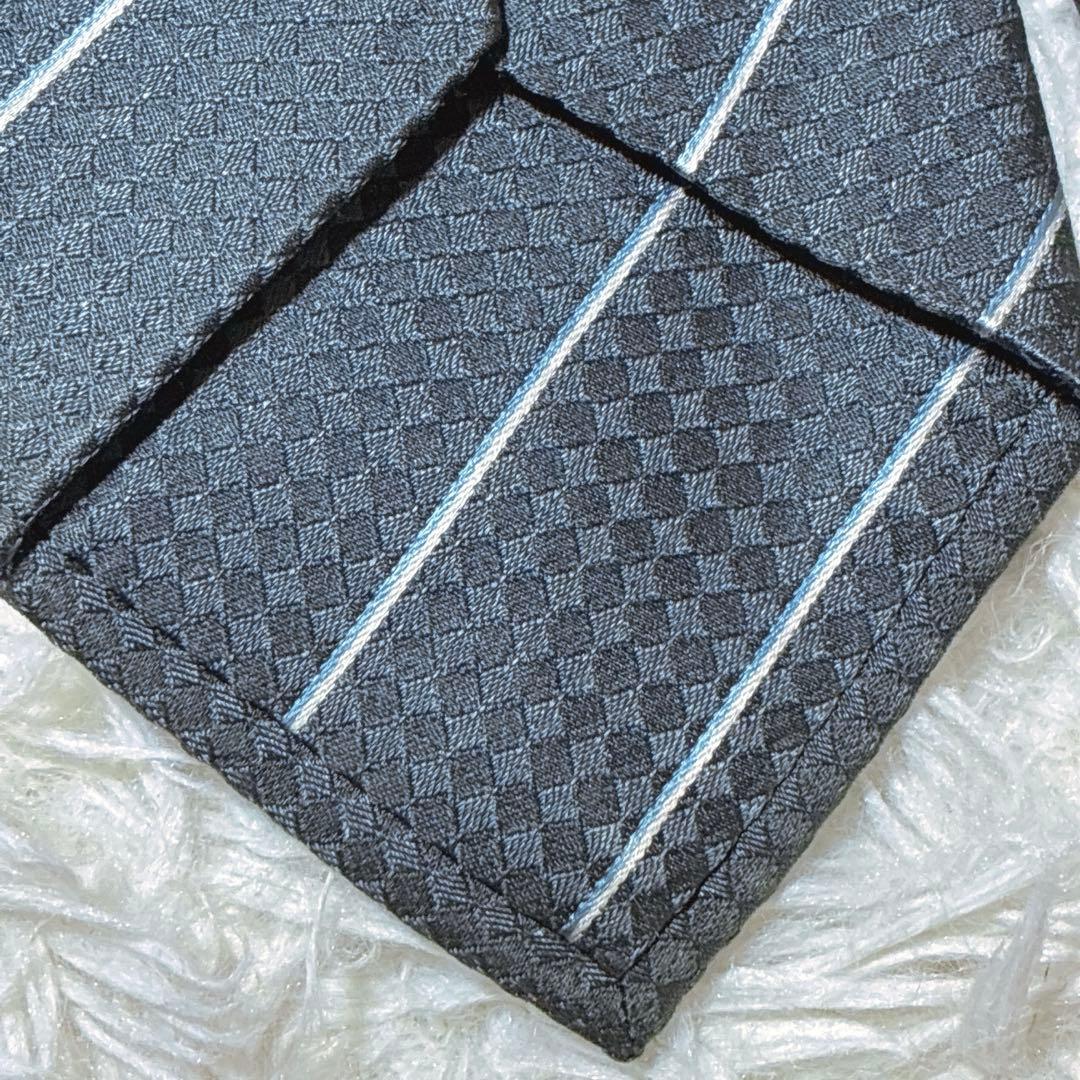 ♾️A氣ちゃんX♾️ ⭐️ルイヴィトン　マイクロダミエ　ネクタイ　光沢