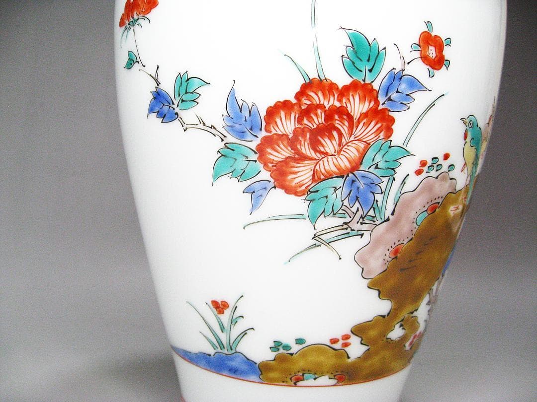 #人間国宝 #十四代 #酒井田柿右衛門 #錦牡丹鳥紋 #花瓶 #共箱 #美品