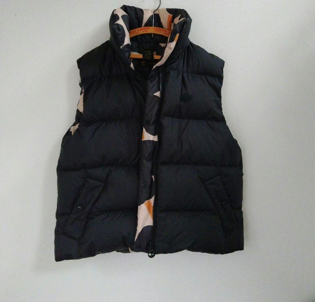 アディダス×マリメッコ コラボ リバーシブル ジップアップ ダウンベスト XS