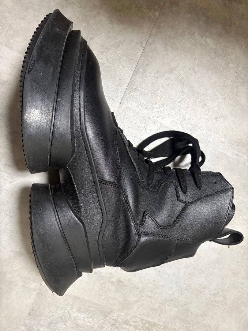 Julius プラットフォームブーツ