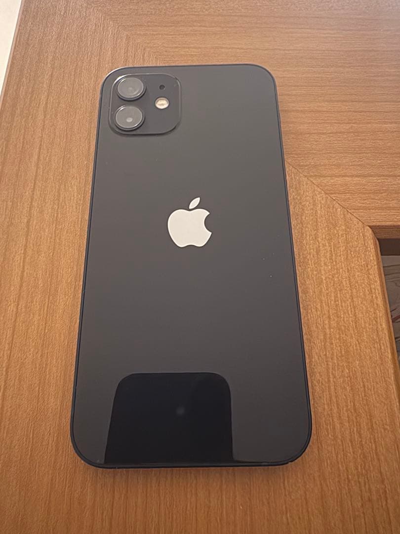 t*n様 iPhone12 ブラック 128GB