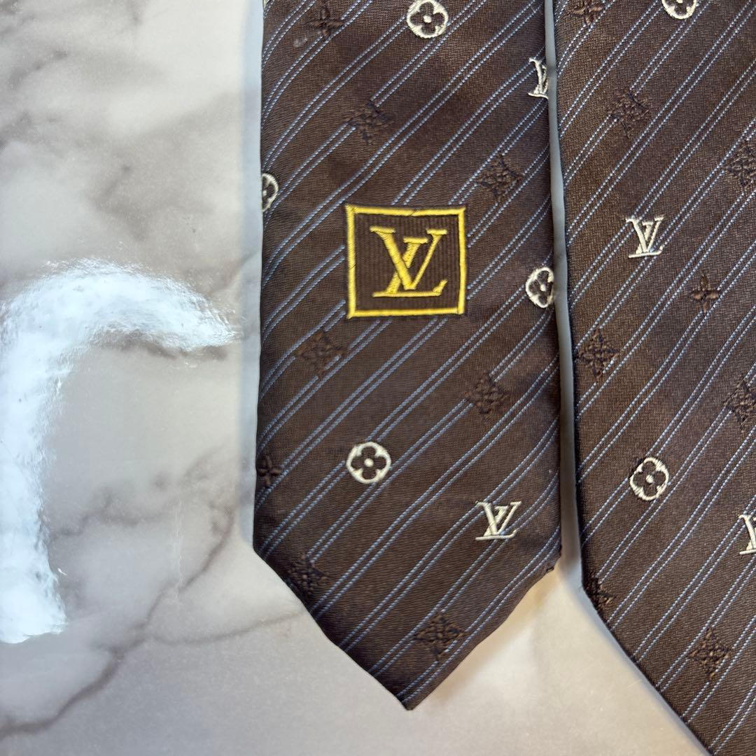 Louis Vuitton ネイビー　ネクタイ　ストライプ　モノグラム