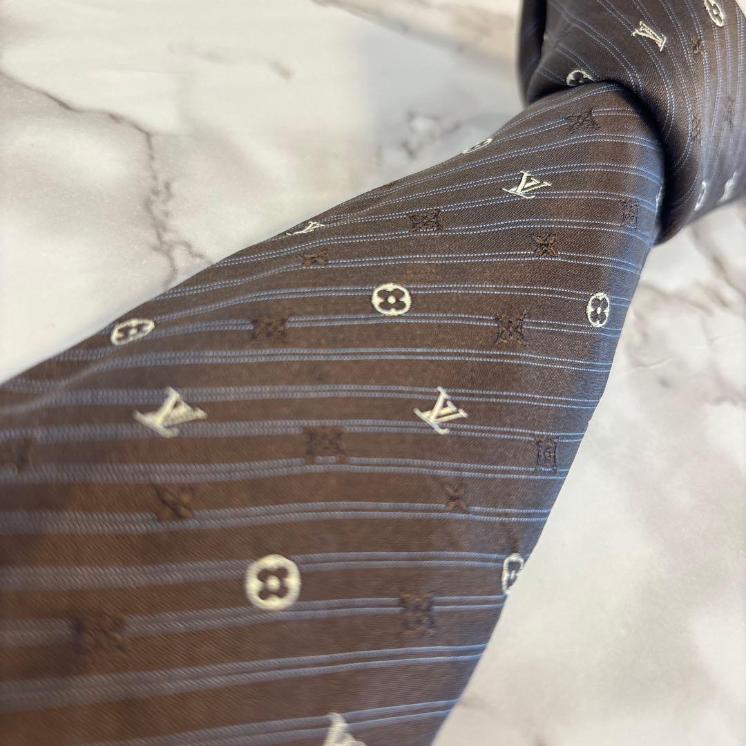 Louis Vuitton ネイビー　ネクタイ　ストライプ　モノグラム