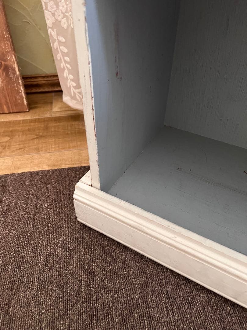 最終お値下げ価格！アンティーク風に作った白い棚＊シャビー