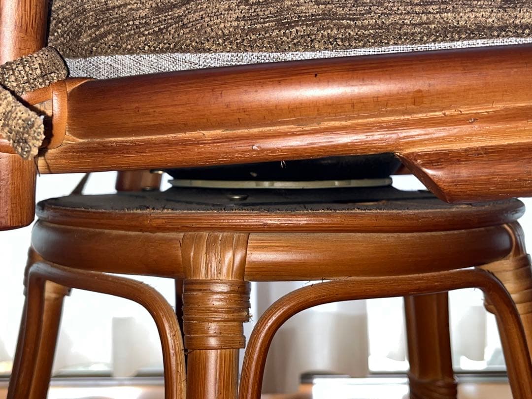 o*i様 籐（ラタン）の回転椅子