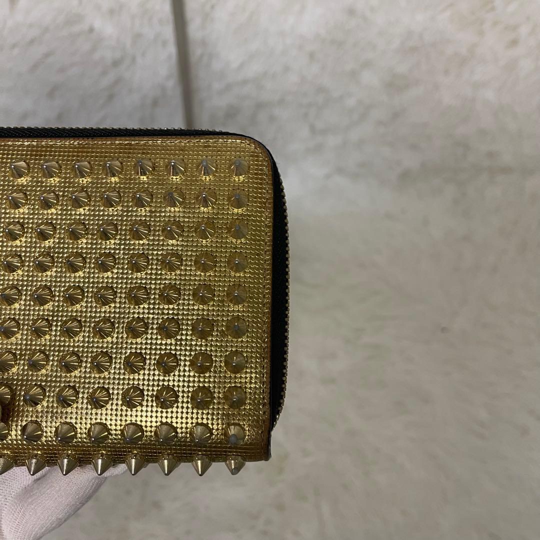 ✨美品✨クリスチャンルブタン スタッズ ラウンドジップ 長財布 レザー ゴールド