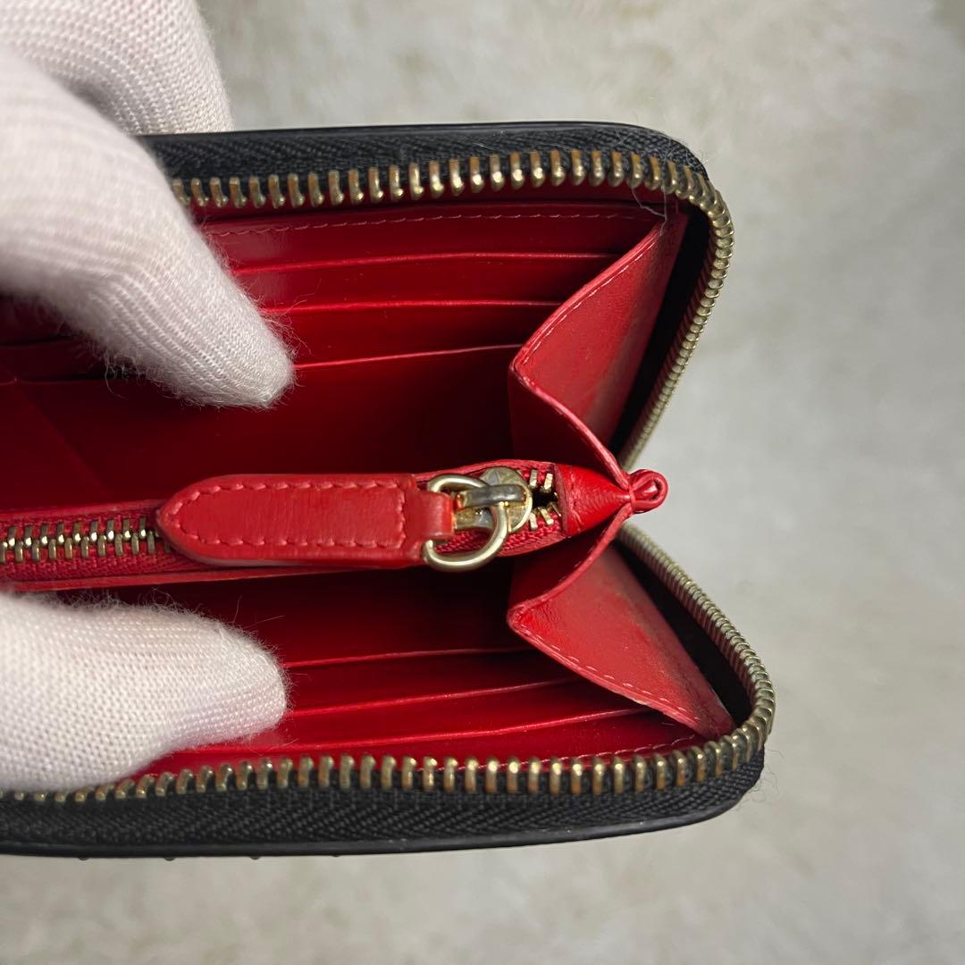 ✨美品✨クリスチャンルブタン スタッズ ラウンドジップ 長財布 レザー ゴールド