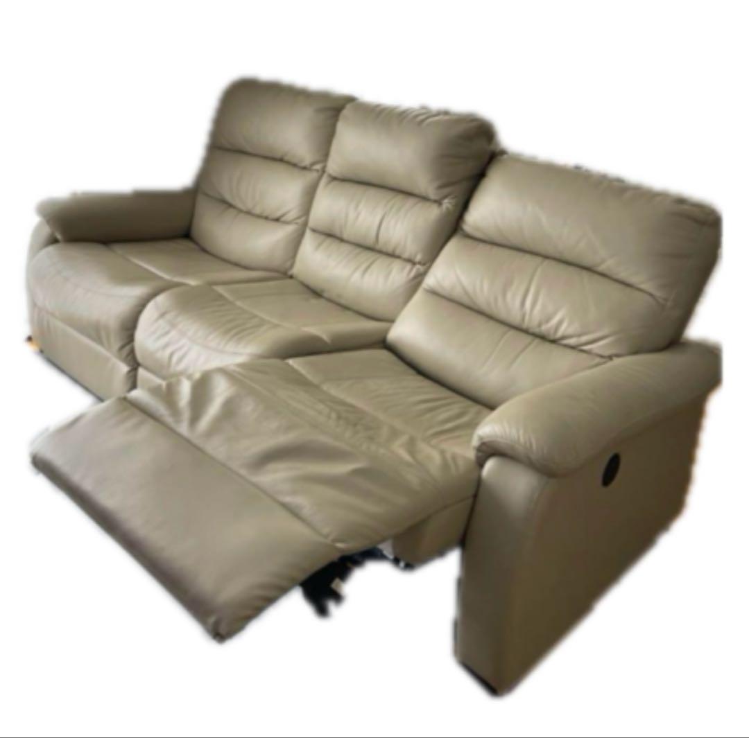 3人掛け電動テーブル付きリクライニングソファ ビリーバー ニトリ 送料込