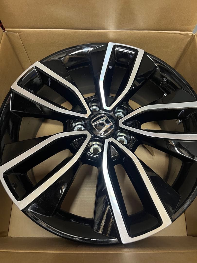 ホンダ　新型ヴェゼル　純正ホイール 18インチ3本　ナット付き　バラ売り可