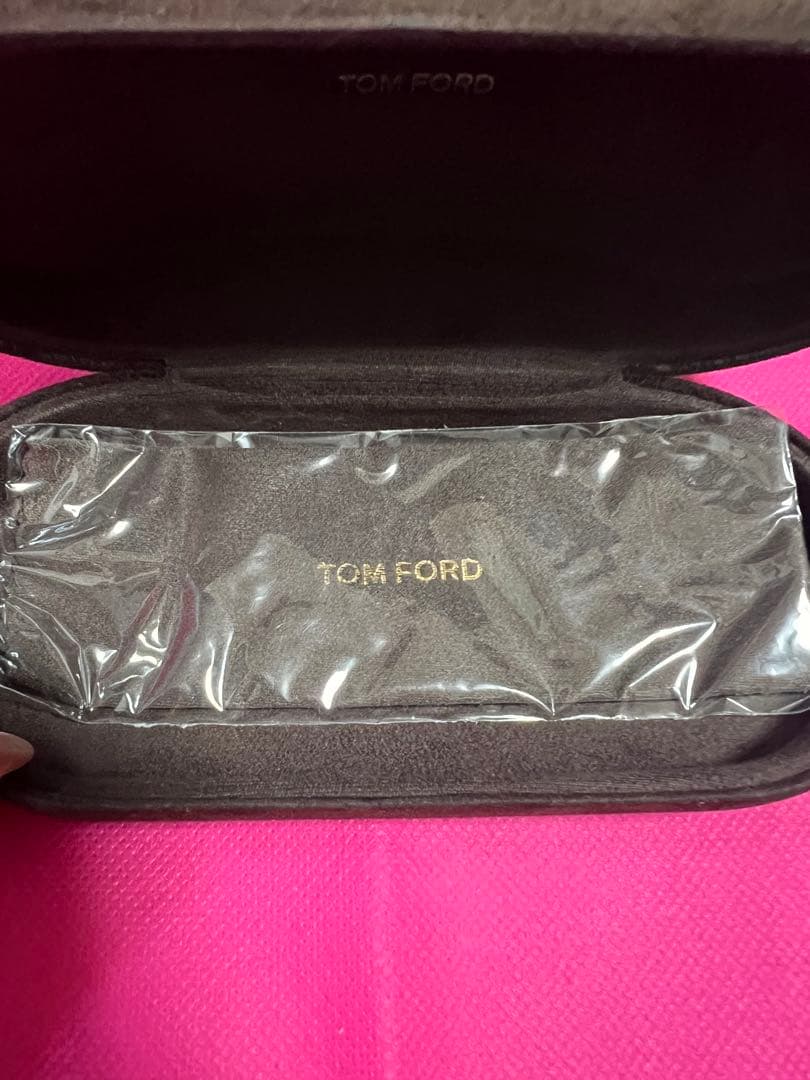 ナ*オ様 TOM FORD ブラック メガネ ケース付き