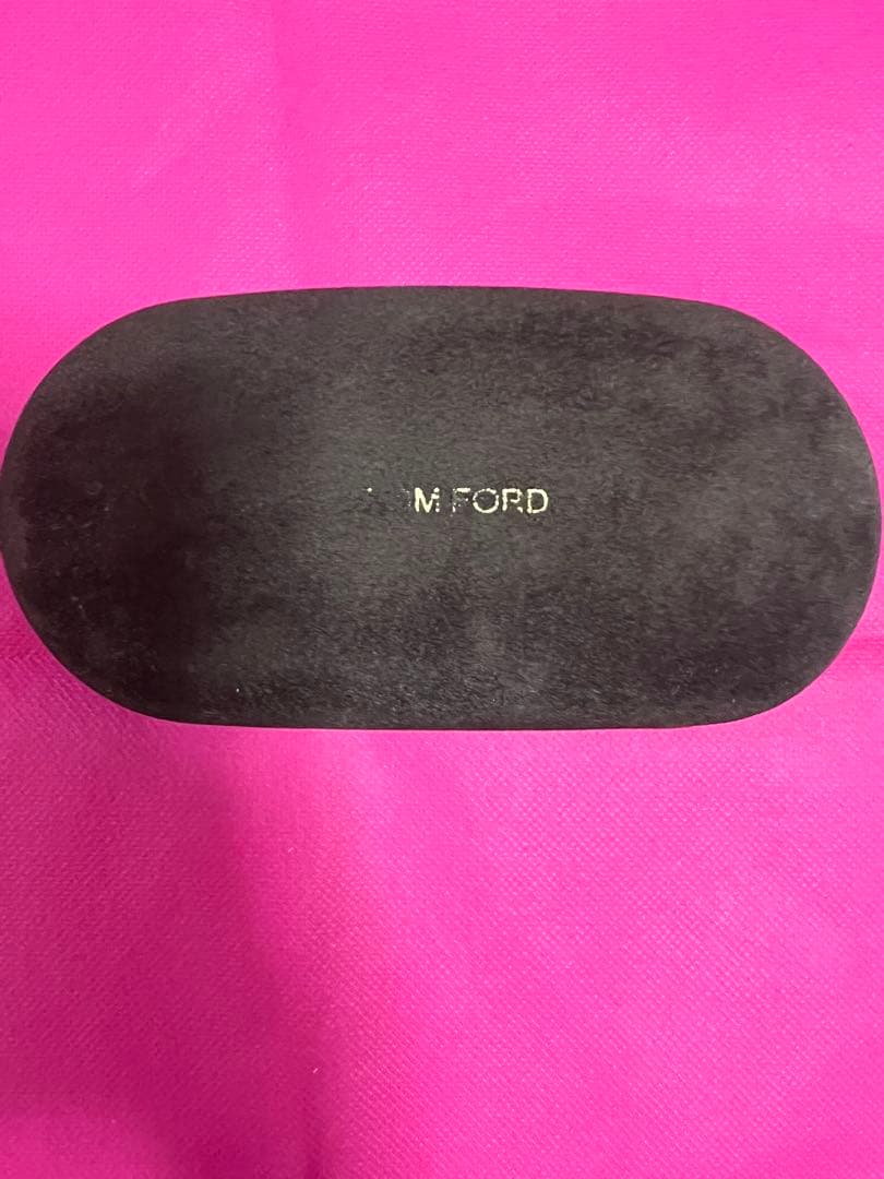 ナ*オ様 TOM FORD ブラック メガネ ケース付き