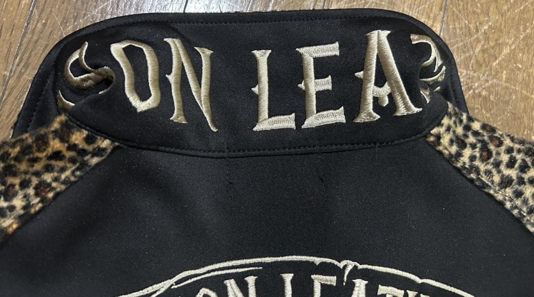 ＊VANSON ヒョウ柄 切替 スカル 刺繍 トラックジャケット XL