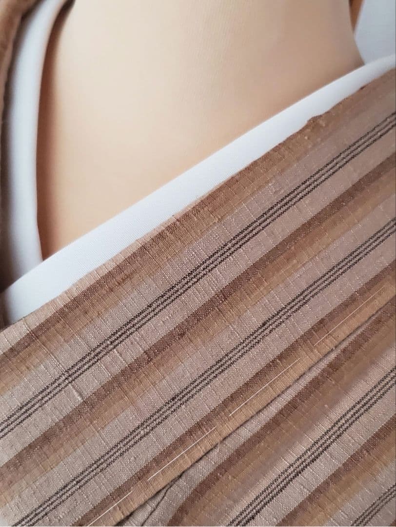 【美品＊未使用】真綿紬　縞　ベージュ　しつけ付き　正絹　スモールサイズ　特価☆