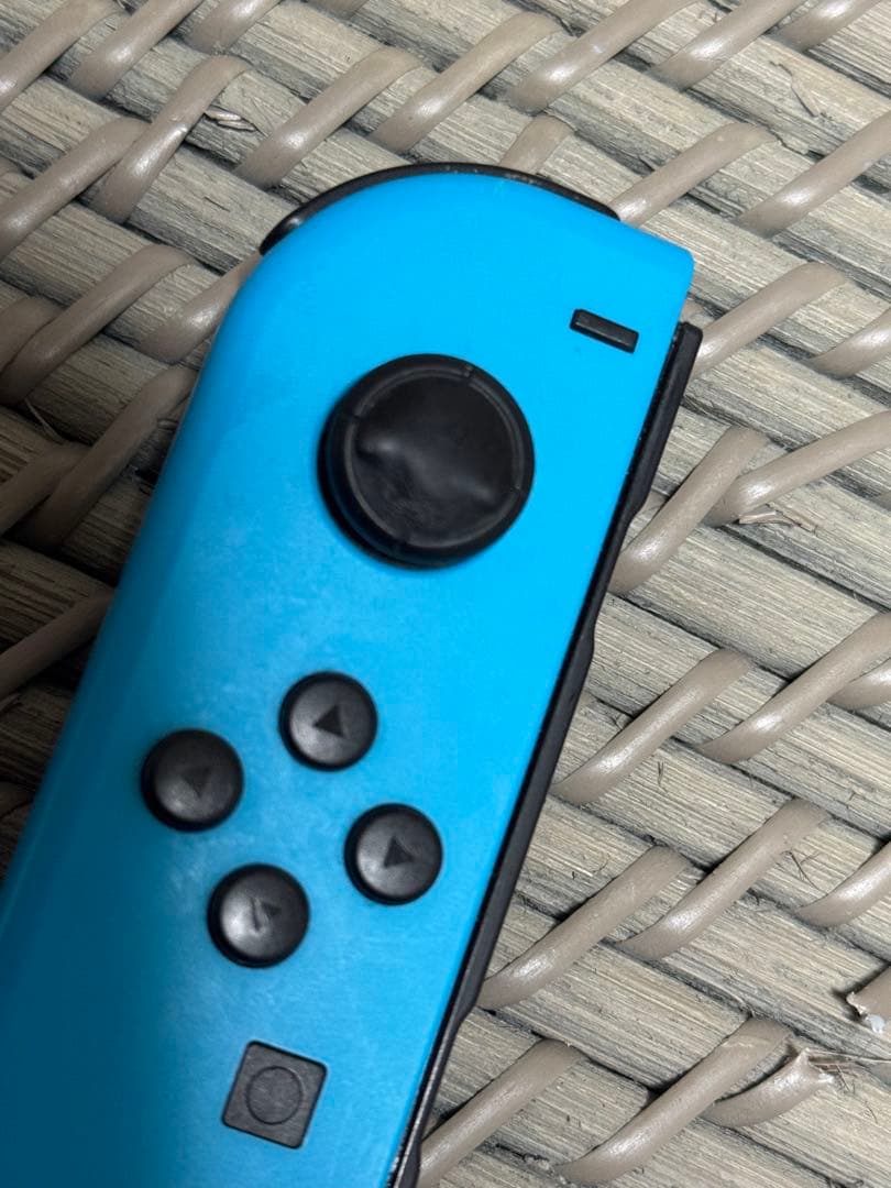 Nintendo Switch ネオンブルー　ネオンレッド