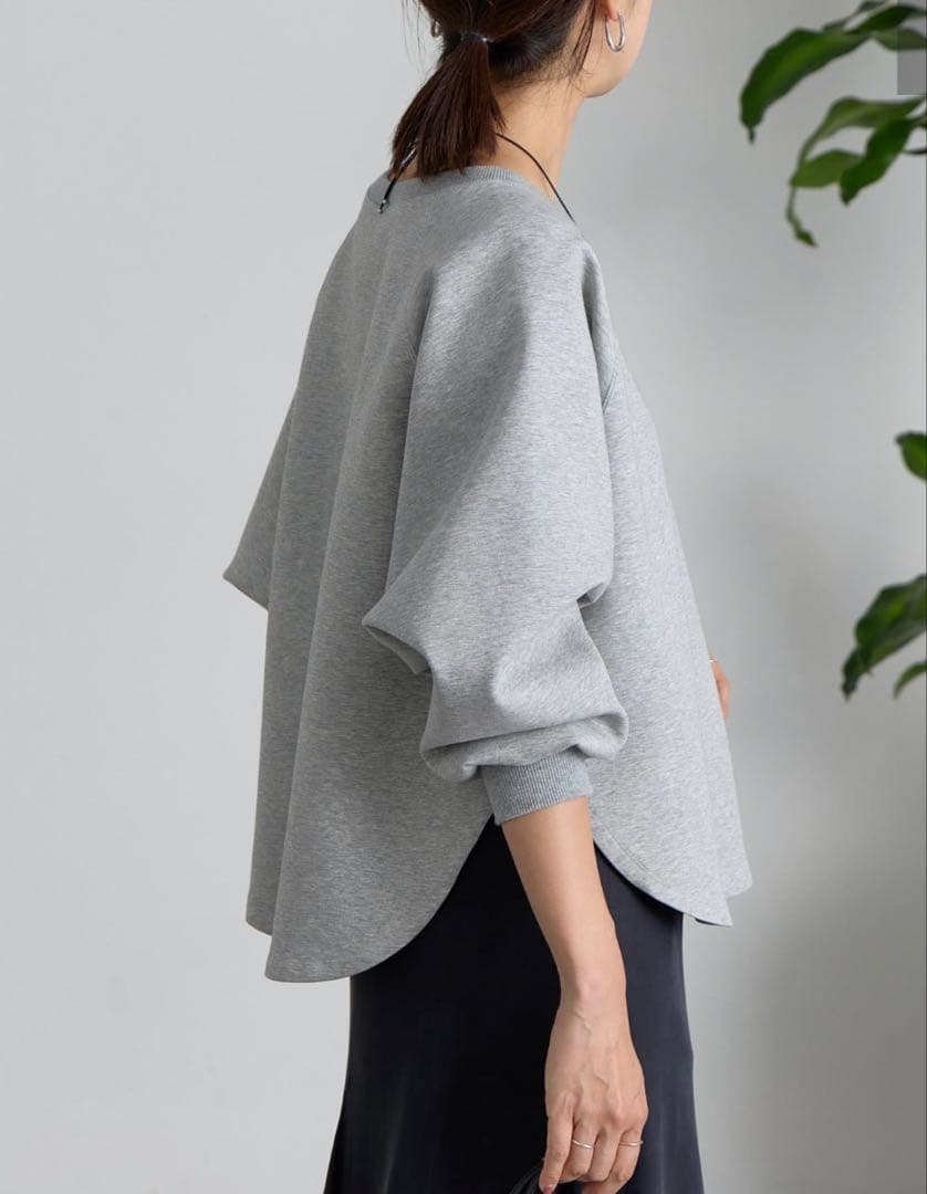 ココさま専用　ビアズリー　ダンボールサークルプルオーバー　新品未使用