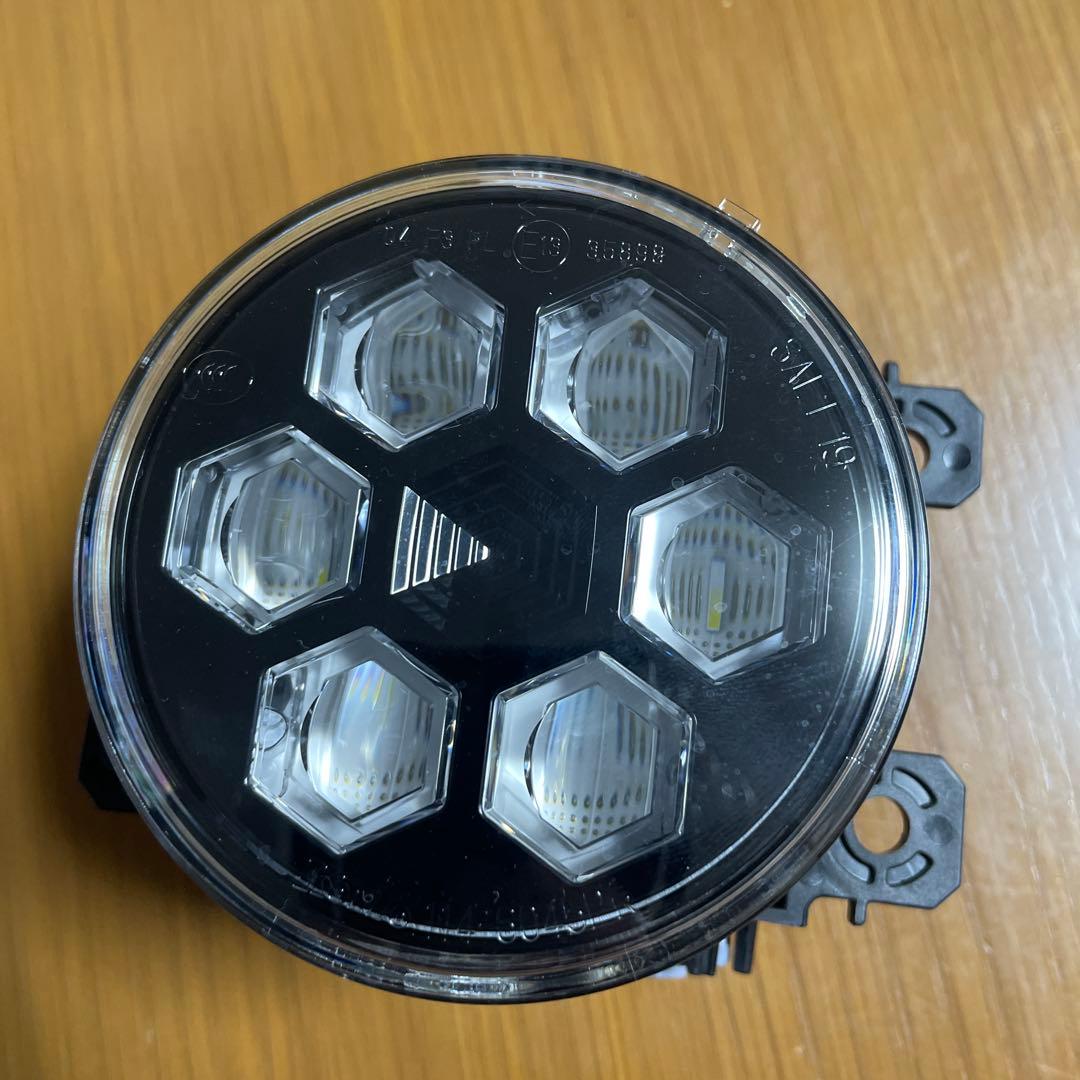 SUBARU 純正フォグランプ