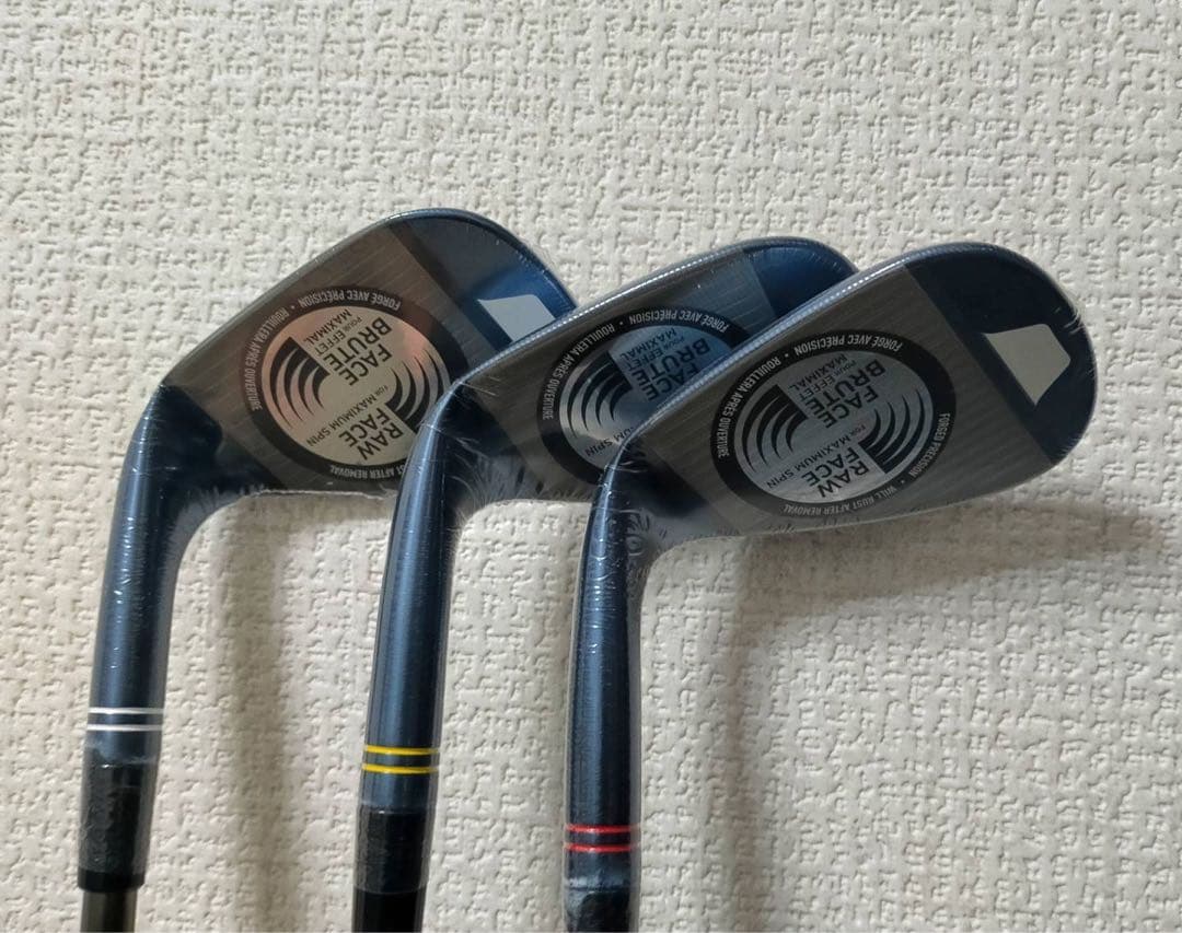 新品 テーラーメイド レッドブル 限定 ウェッジ 52、56、60度 3本セット