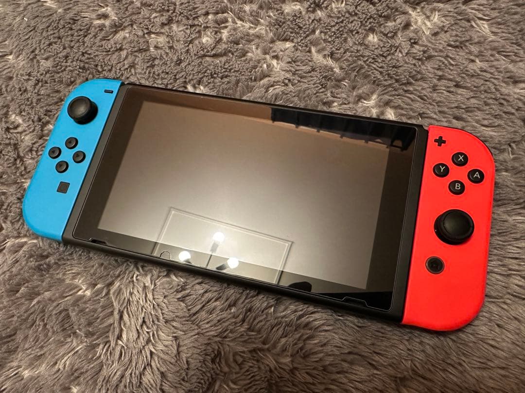 任天堂　Switch バッテリー強化版