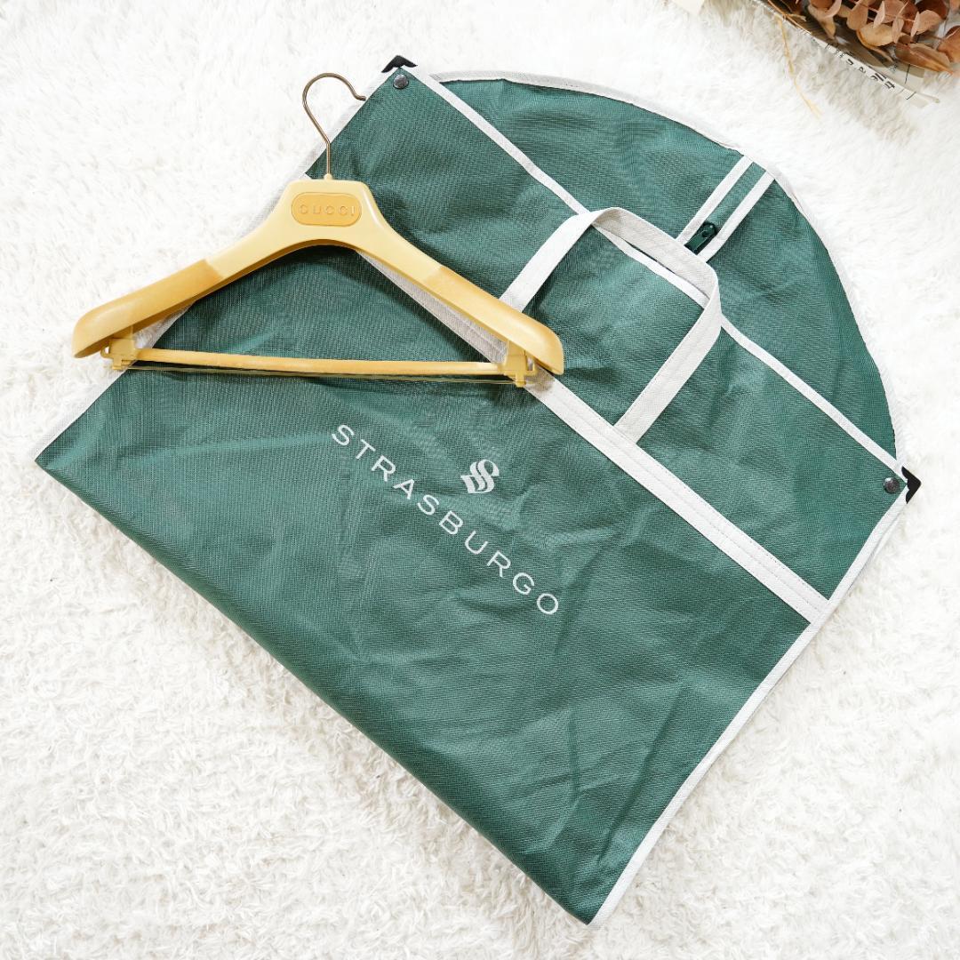 【美品】GUCCI　グッチ　ウールセットアップスーツ　ハンガー付き　ブラック