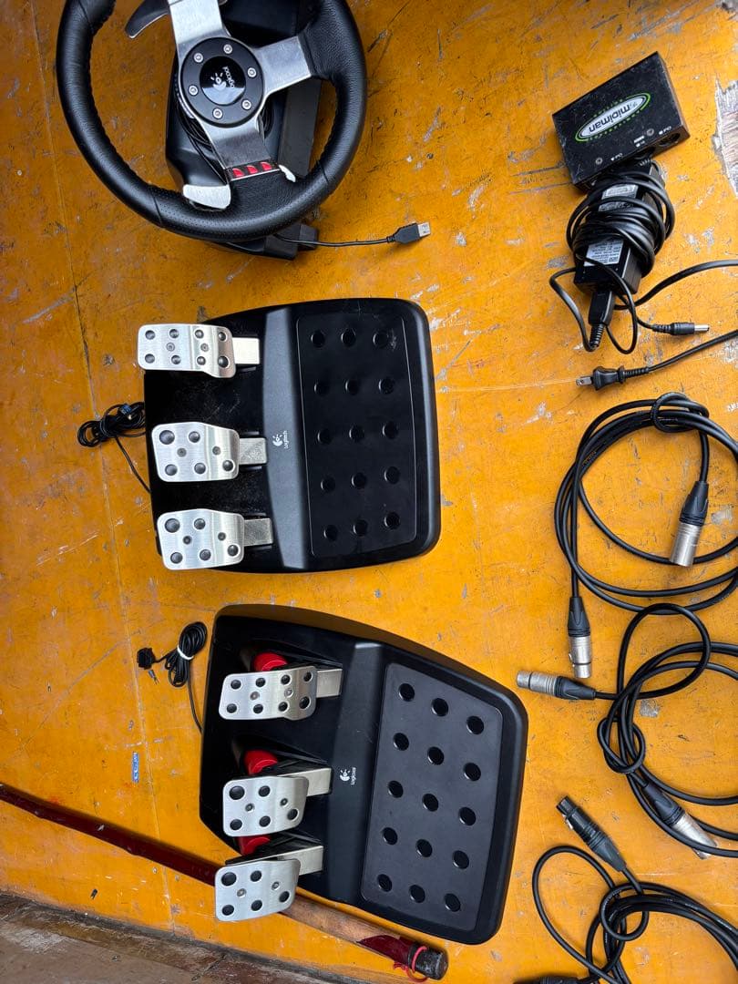 Logicool ハンドルコントローラー