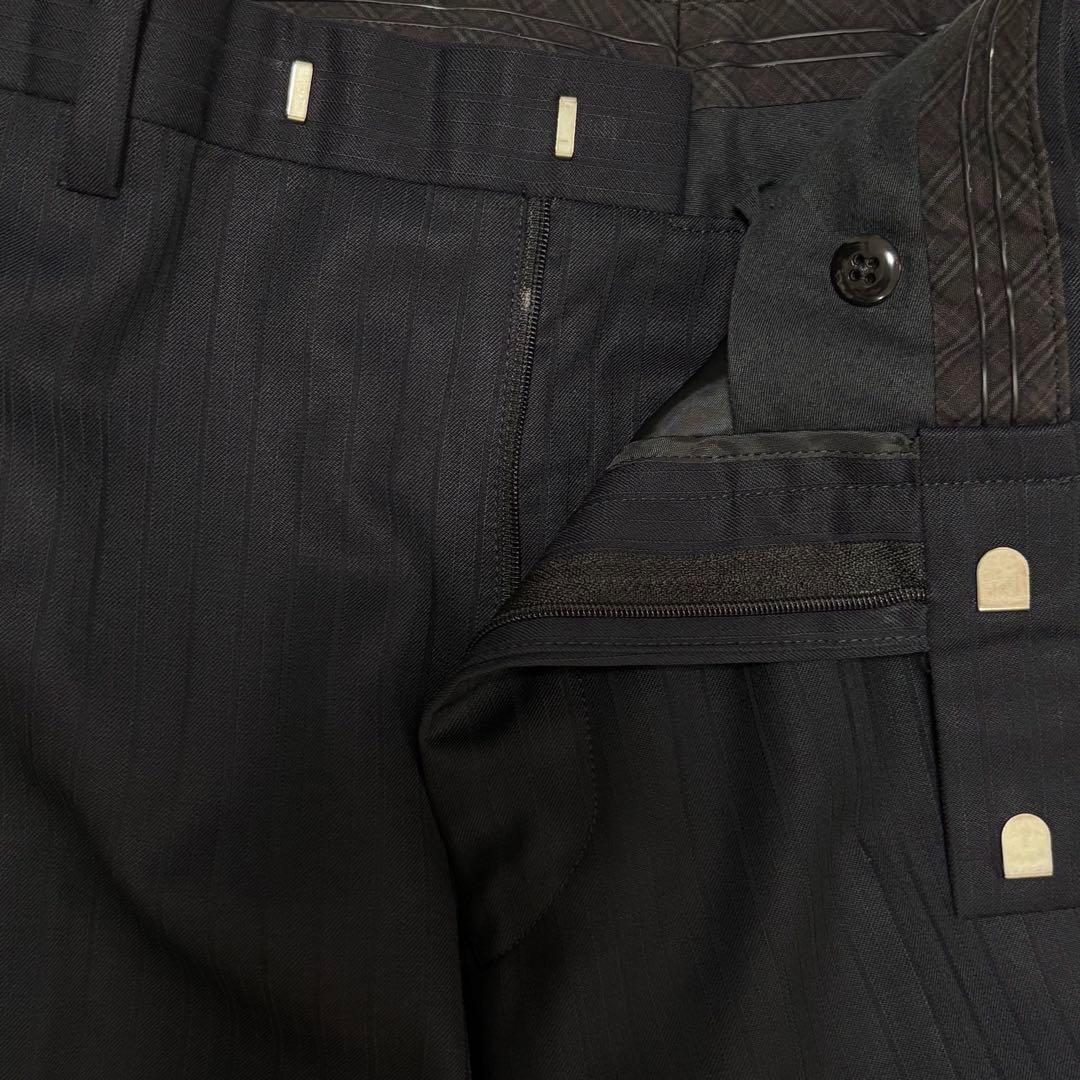 【人気】バーバリーブラックレーベル☆ストライプスーツ　裏地派手 ウール780