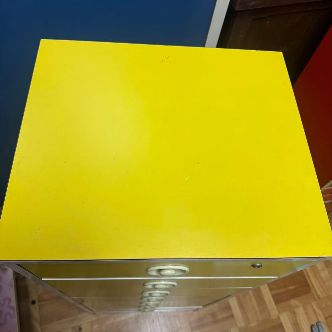 美品　昭和レトロ　当時物　黄色　チェスト　タンス　引き出し　レトロポップ