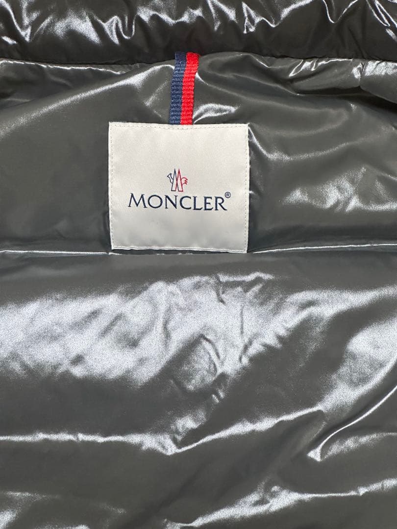 ジャケット・アウター Moncler TIBB VEST 999 BLACK / 3