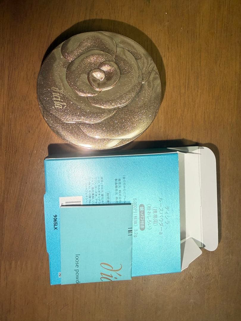 【新品未使用】ディシラ ルースパウダーa (携帯用) 〈粉おしろい〉鏡・パフ付き