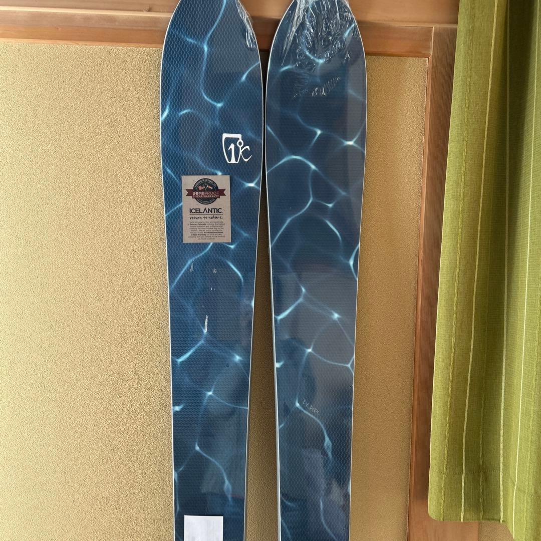 ICELANTIC SHAMAN 110 スキー板
