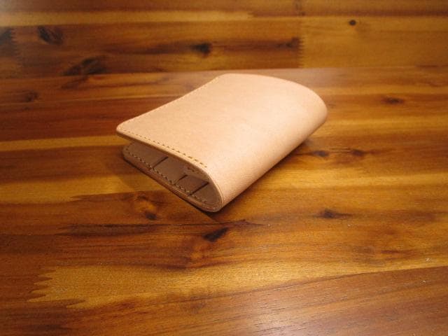 コンパクト財布 栃木レザー ナチュラル 生成りミニ財布 ミニマル 二つ折り