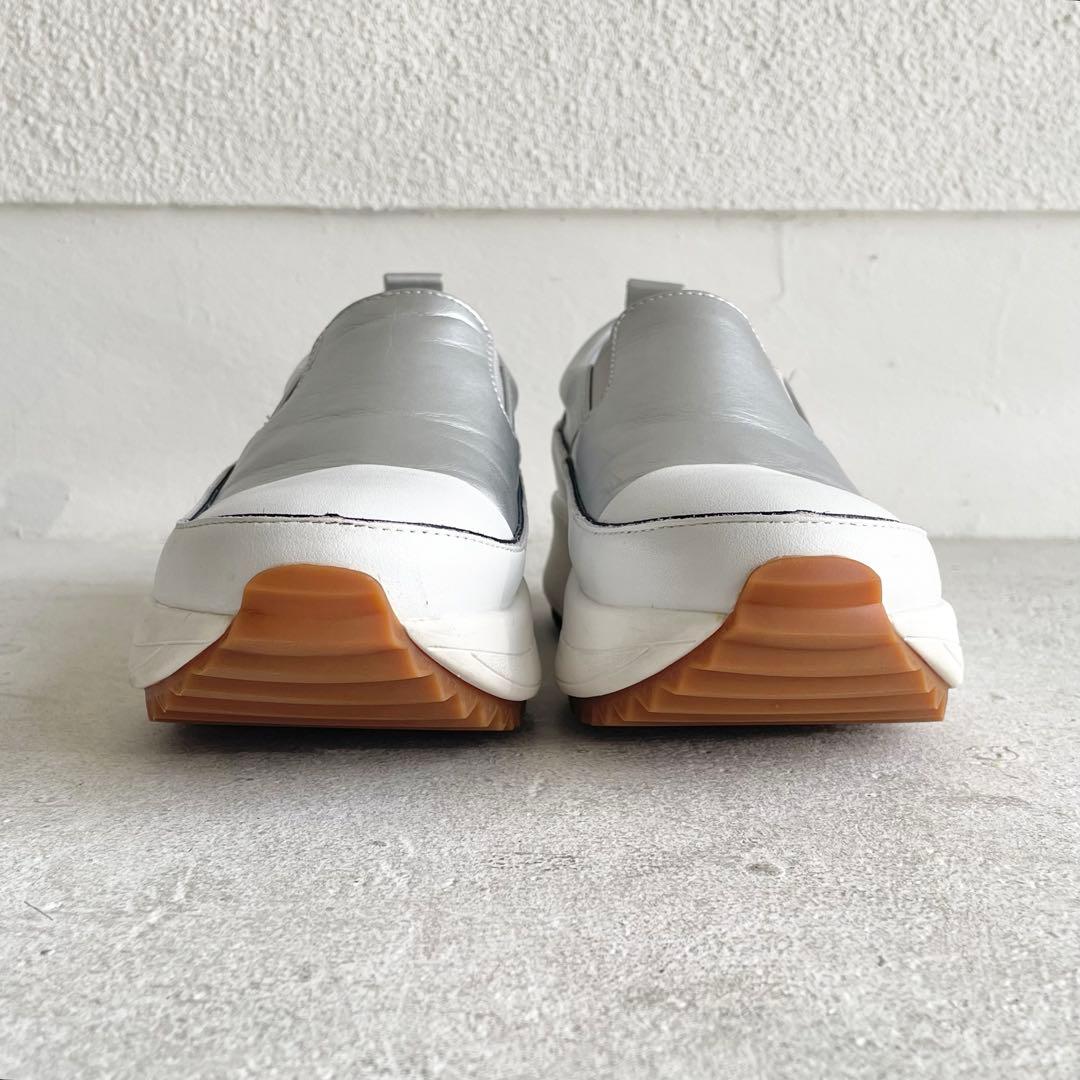 ビアズリー レザー スリッポン 厚底スニーカー 22.5cm シルバー
